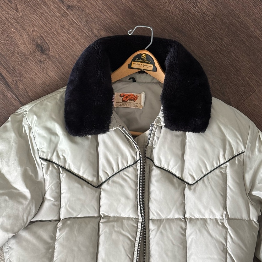 Vintage 1970s Comfy Grey Down Puffer Jacket Black Collar Made in USA Western